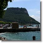 Gardasee-2007-06-18-067 * Am Hafen von Garda, der Berg ist der La Rocca... * 3648 x 2736 * (1.27MB)
